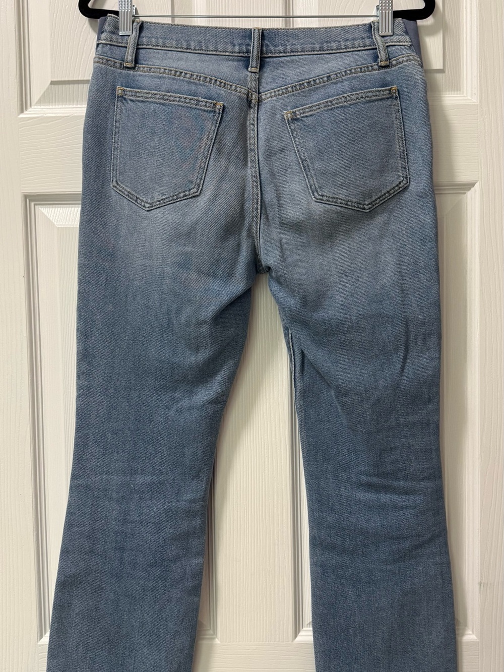 Hatch | Light Wash Crop Jeans Maternity Denim - Picture 5 of 10